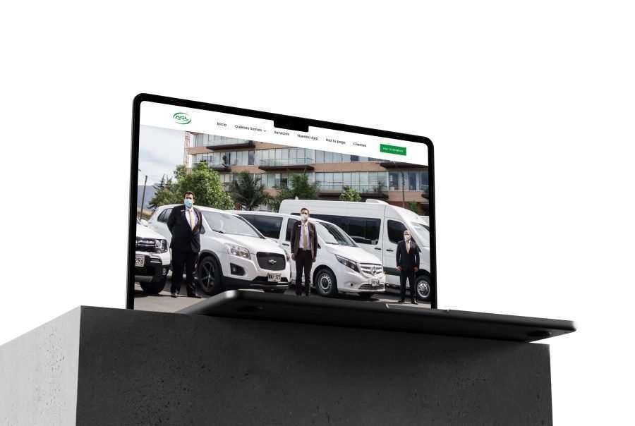Agl Vans Tours Sitio Web Mockup Laptop - Estudio Mattriz - Creamos sitios web